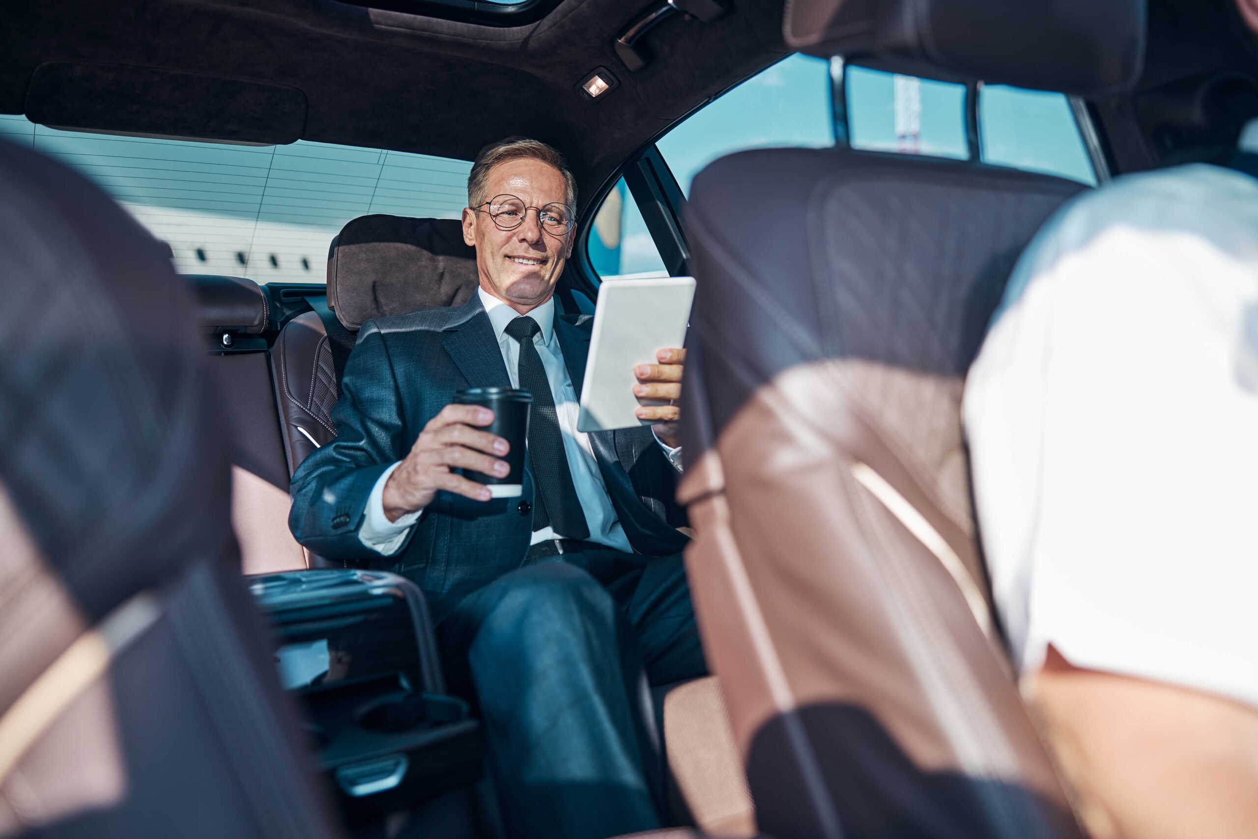 Detroit Airport Town Cars Elevating Your Airport Transportation Experience