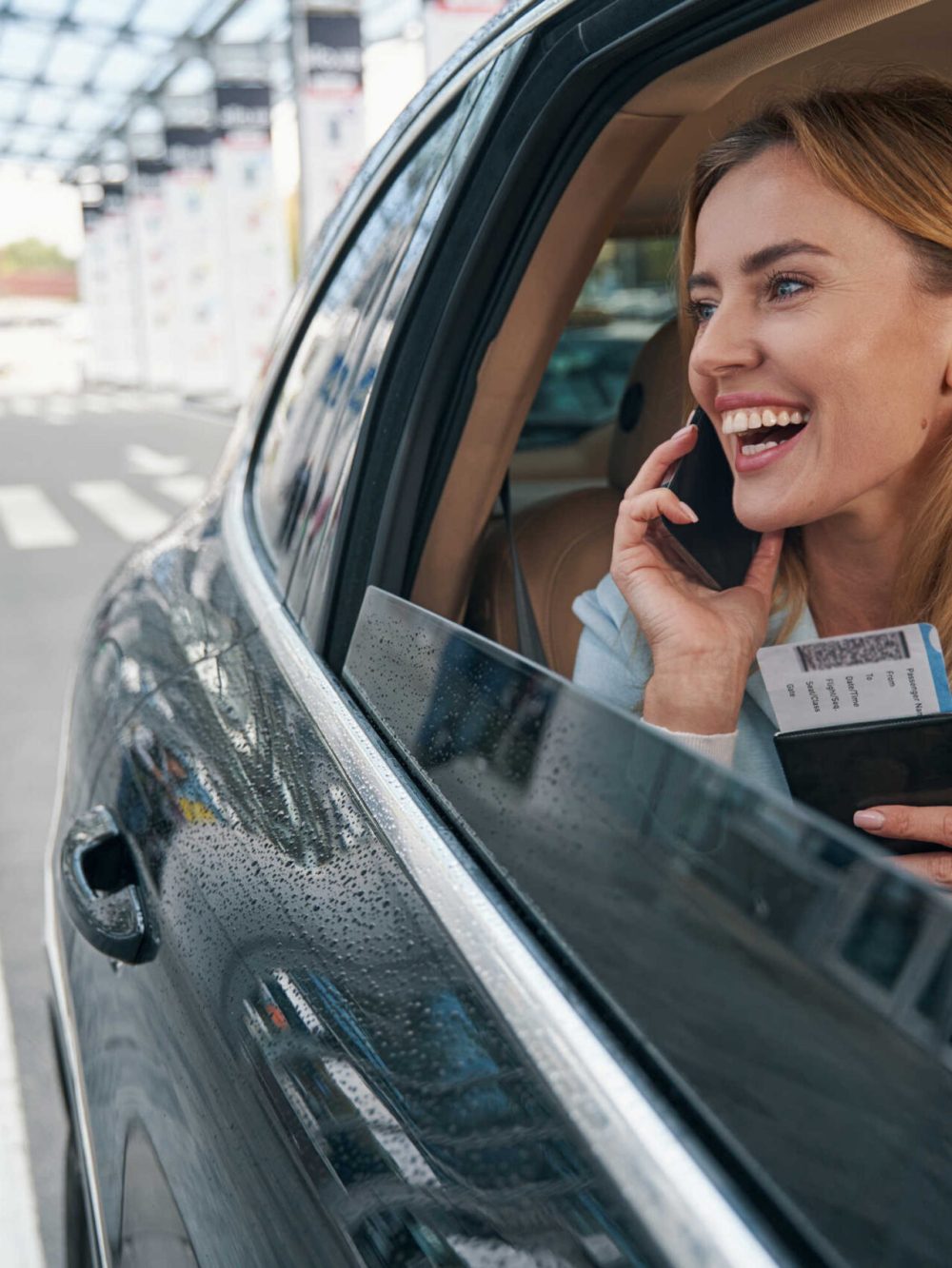 From Curb to Gate: Detroit Metro Airport Car Service at Your Beck and Call with DT Metro Sedan