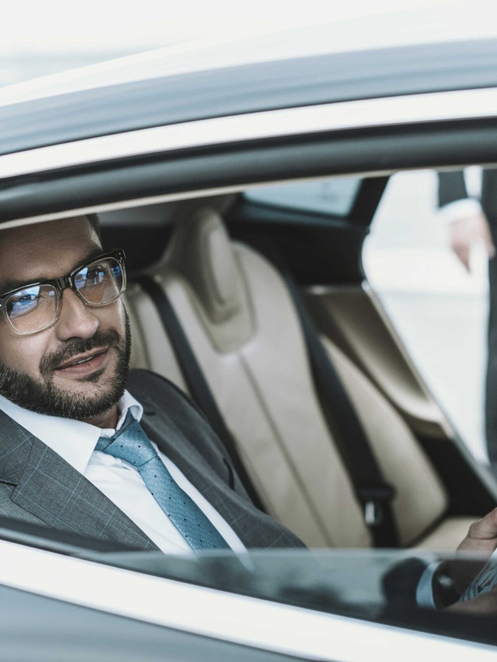 On-Time, Every Time Your Ultimate Detroit Metro Airport Car Service with DT Metro Sedan